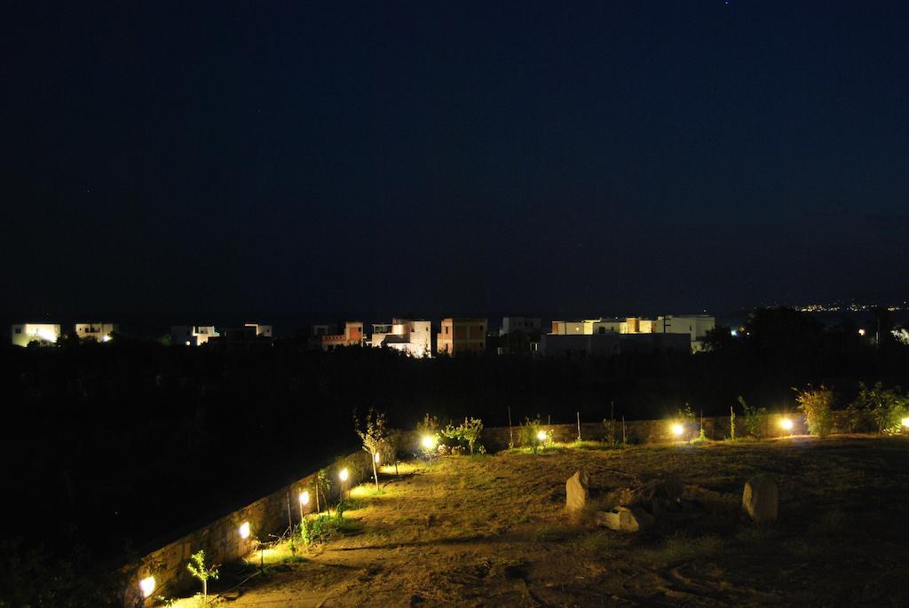 Amfitriti'S Apartment Naxos City Habitación foto
